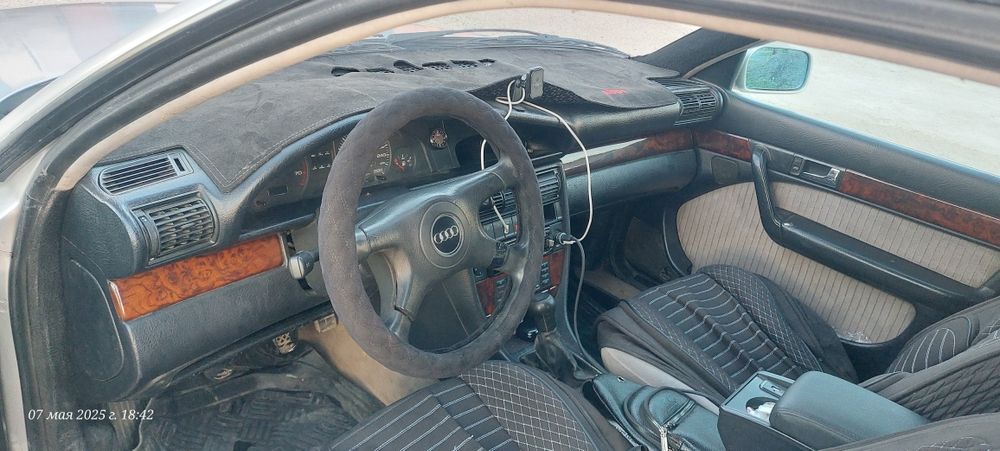Продам Ауди с4 универсал обем 2.8