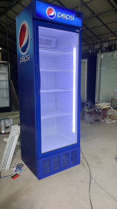 Vitrina frigorifica verticala cu led