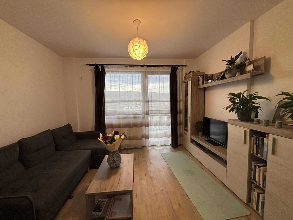 Inchiriez apartmament 52 mp decomandat | 2 camere | Borhanci