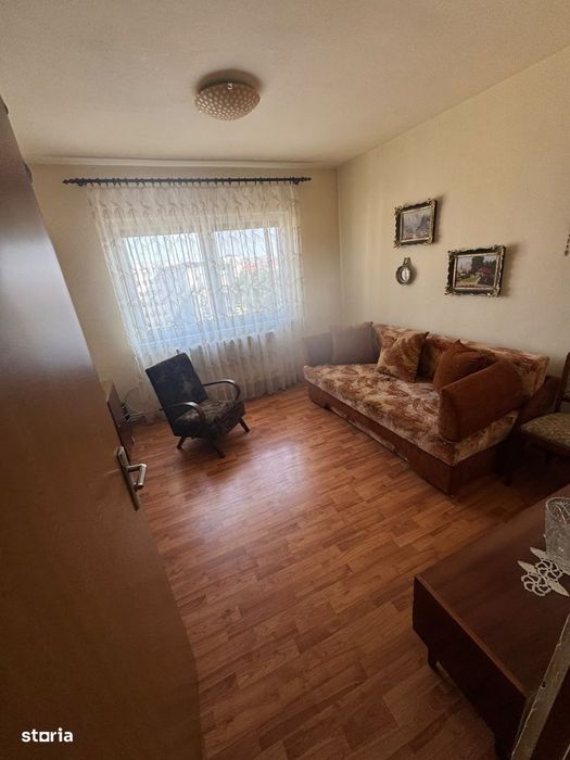 Apartament 3 camere, 70 mp utili, balcon, zona Cetate, Alba Iulia — fotografia 3