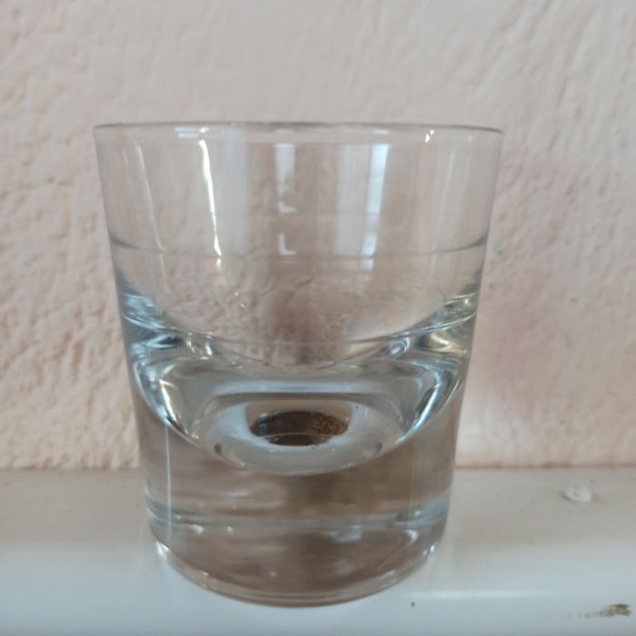 Чаши с плътно дъно