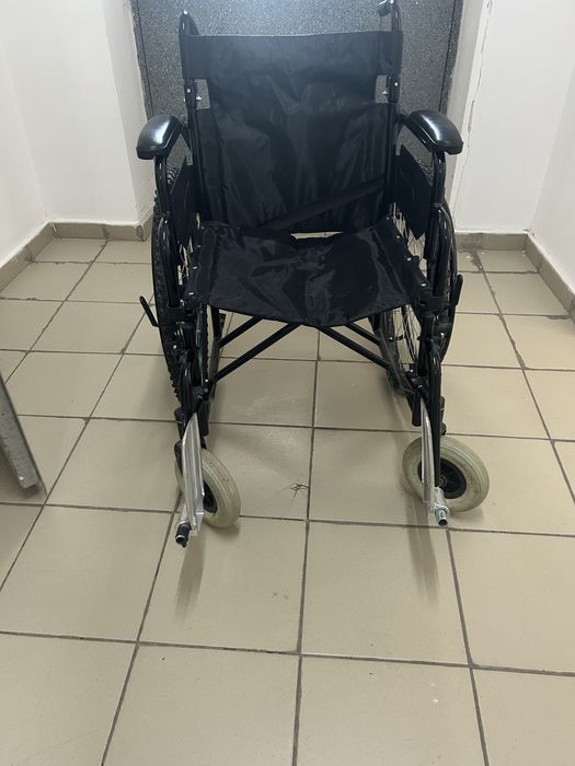 Инвалидная коляска