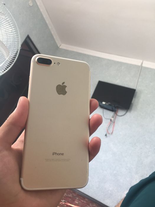 Iphone 7 plus + 32 gb 100 yonks