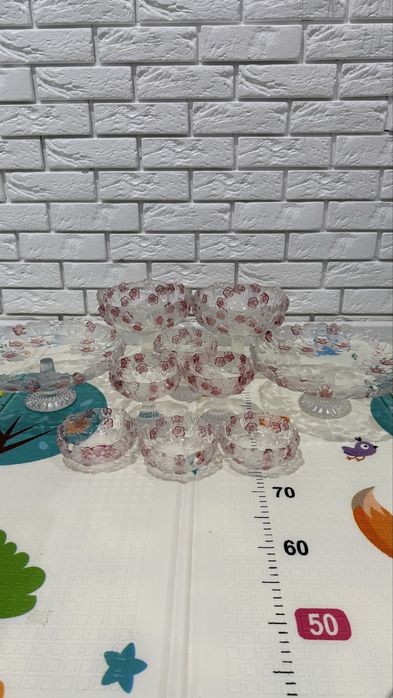 Продается посуда для праздничного стола