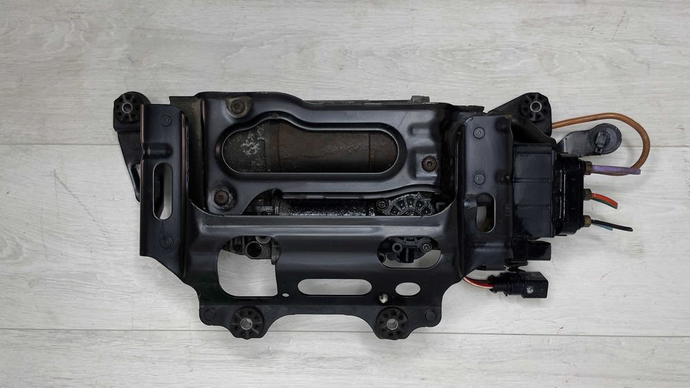 Компресор въздушно окачване AUDI A8 D4