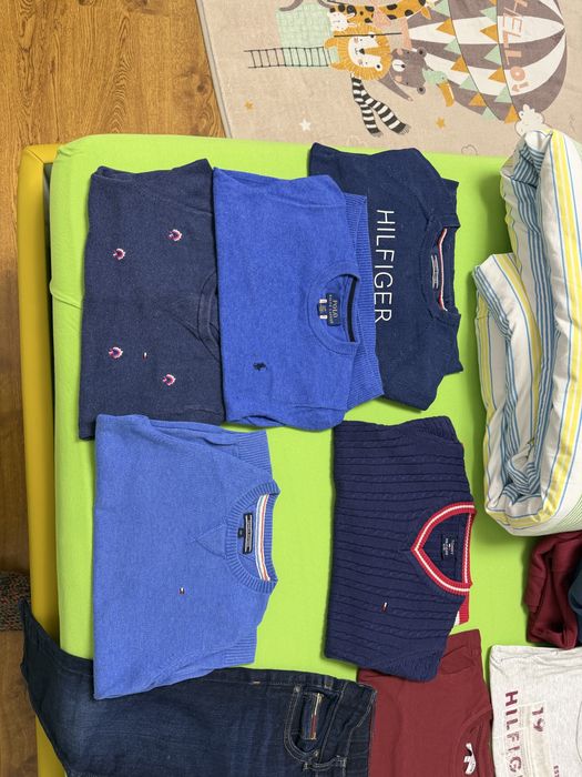 Lot pulover Tommy Hilfinger 4 ani