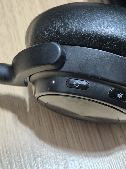 Casti Steelseries Arctis Nova Pro wireless xbox - defect / piese

Nu e