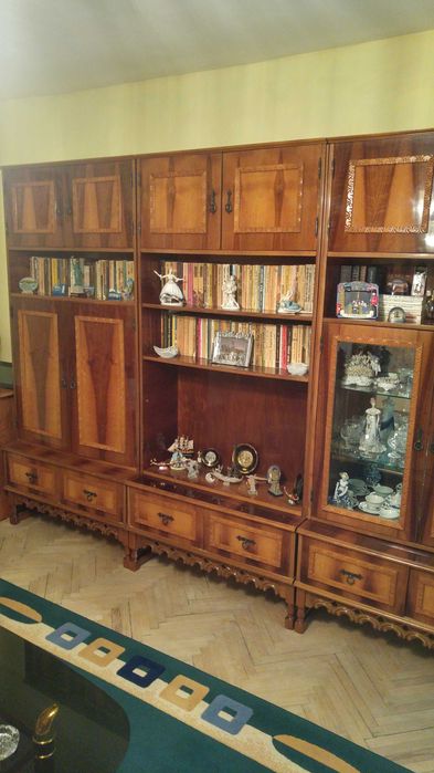 Mobilă de sufragerie,bibliotecă cu vitrină Luxor.