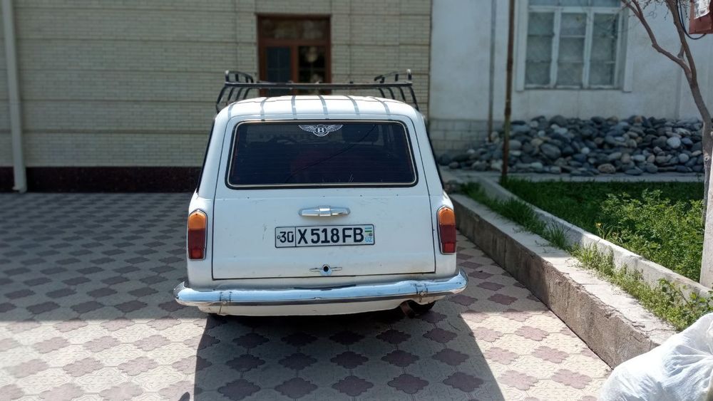 Jiguli 2102 sotiladi