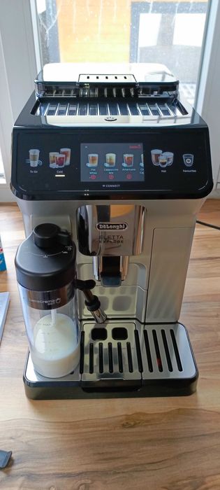 Кофемашина DeLonghi Eletta Explore ECAM450.65.S