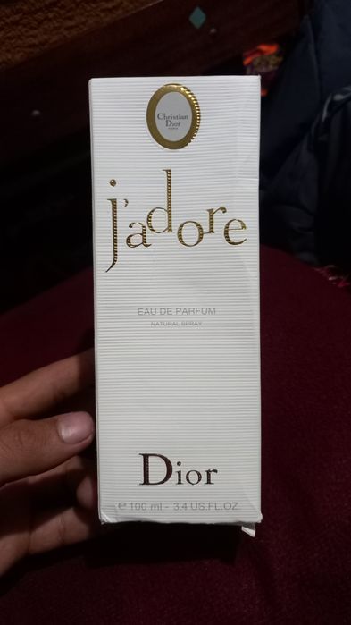 Jadore maxsuloti boʻlib bu juda xushboʻy hidli atir hisoblanadi.