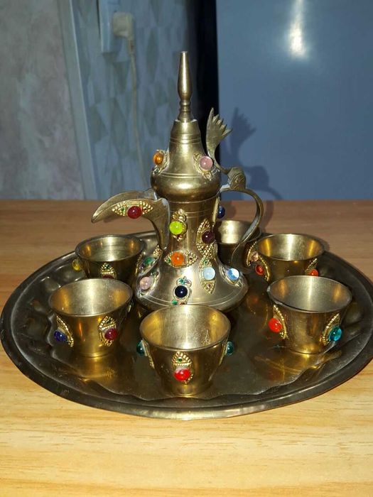 Продается декоративный сервиз