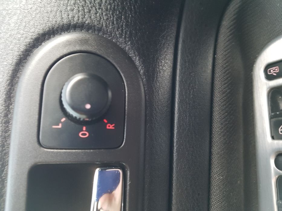 Продавам части за Голф4