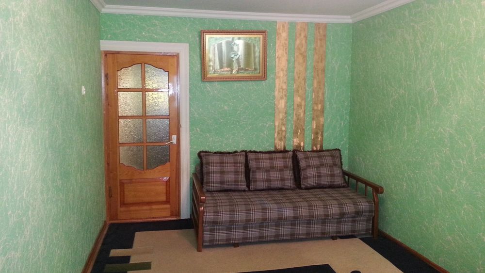 Срочно продается 3ком квартира на 3этаже. Ори-ир  напротив Хамкорбанка