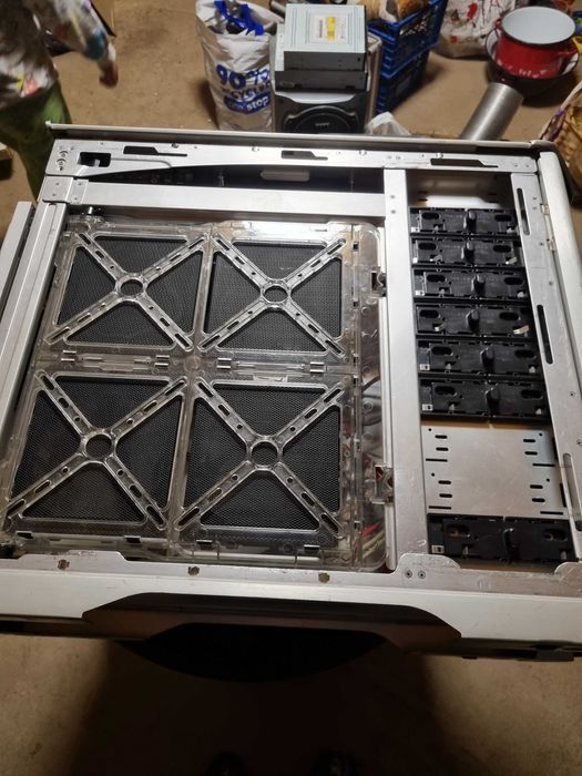 Carcasa PC Coolermaster Stacker 830