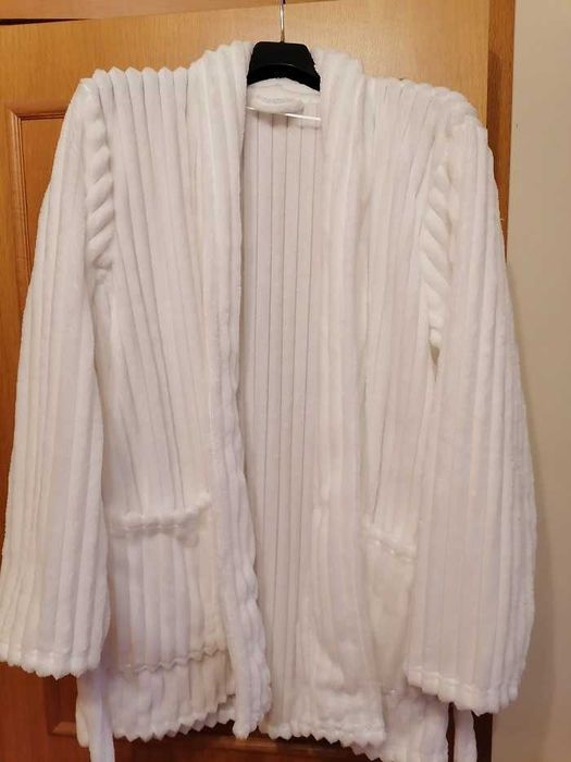 Нов, луксозен дамски халат Infinity от Дубай - идеален подарък