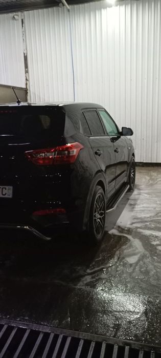 Hyundai creta sotiladi srochna