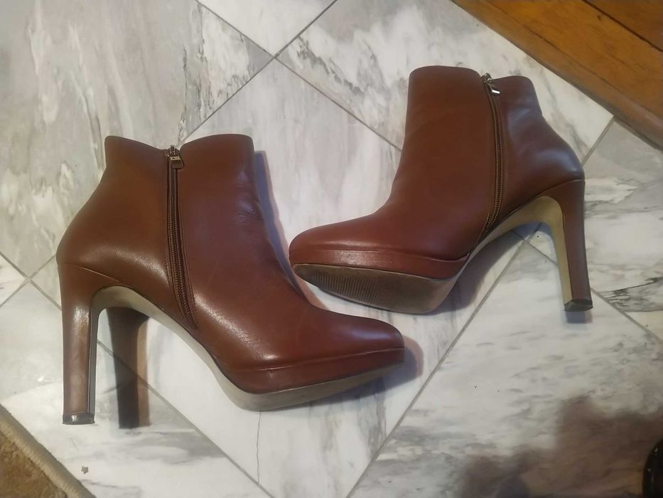 Дамски боти от естествена кожа