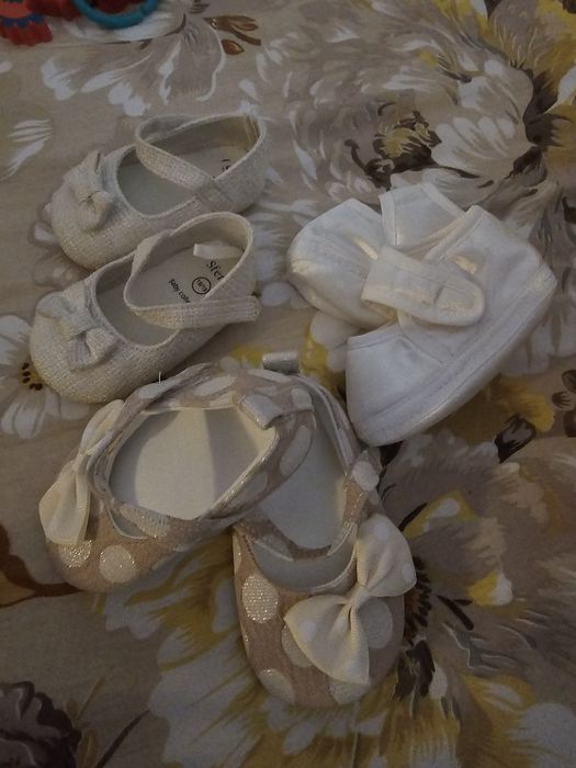 Бебешки пантофки
