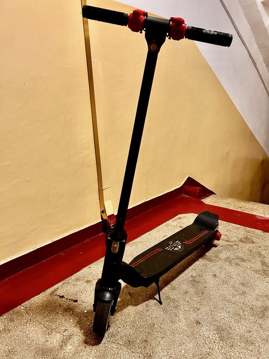 Trotinetă  electrică in stare foarte bună