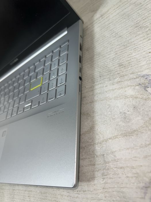 ASUS Vivibook ноутбук