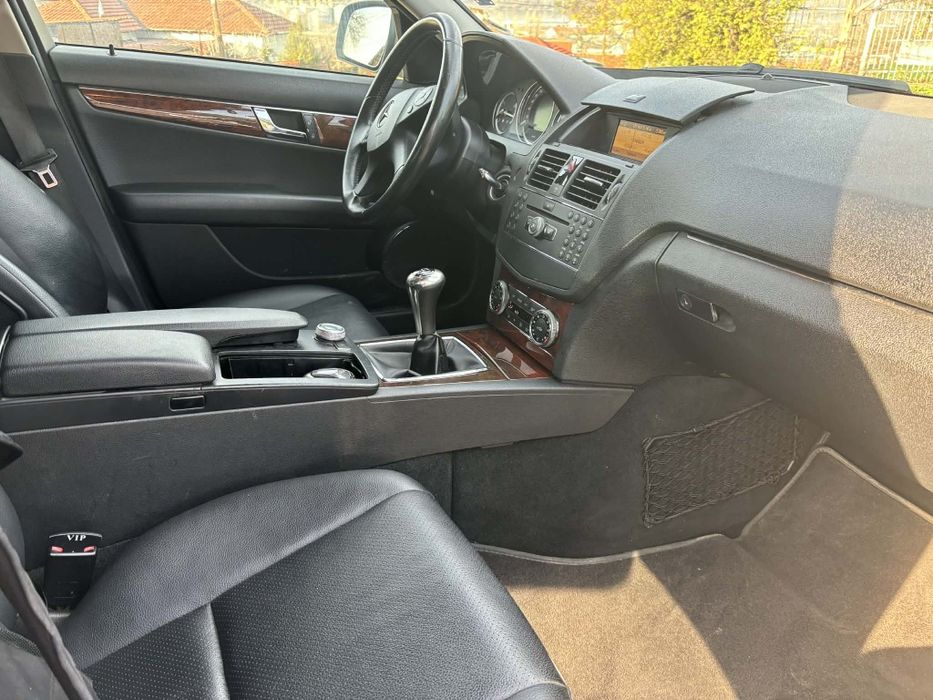 Mercedes-Benz C класа 2010