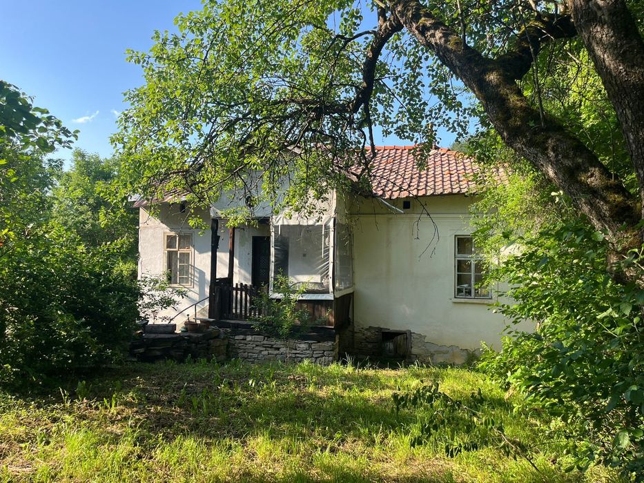 с. Голям Извор Къща