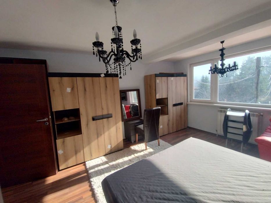 Дава се под наем Къща в Банкя - 330 кв.м за 1000 € - Снимка #6