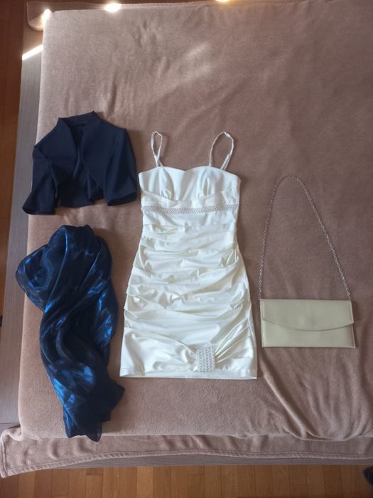 Rochie scurtă poșetă bolero șal