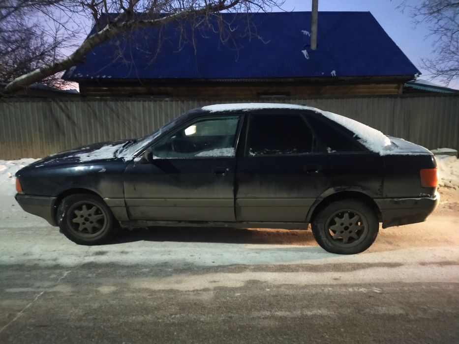 Продам Ауди 80 ездит в  г. Щучинске