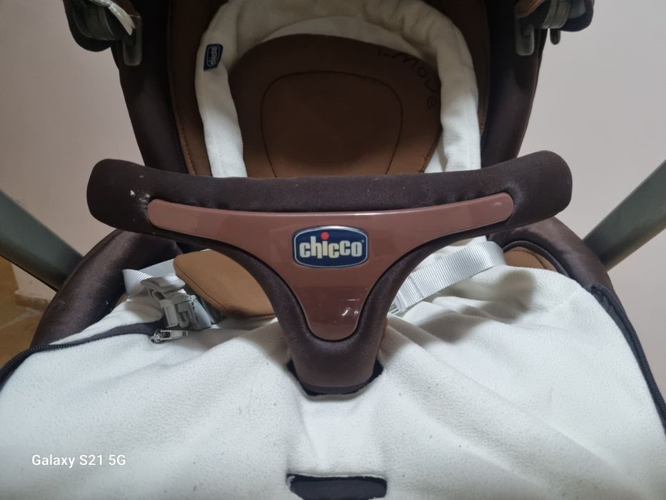 Продам коляску  Chicco  в отличном состоянии