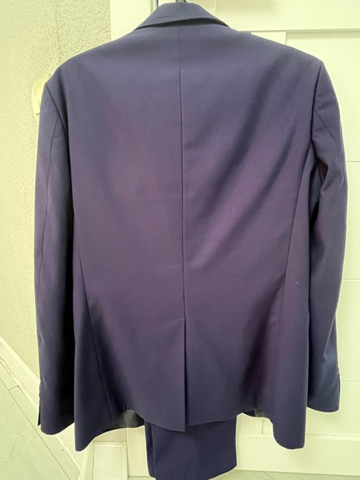 Костюм мужской..