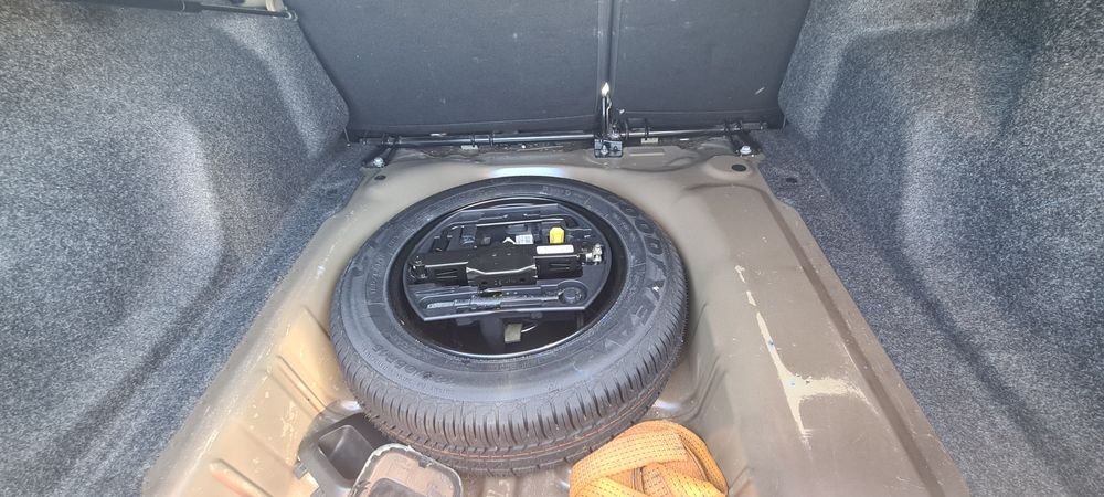 Пежо 301  бензин