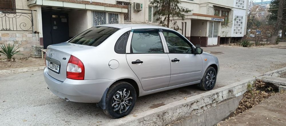 Продам Лада Калина 2008