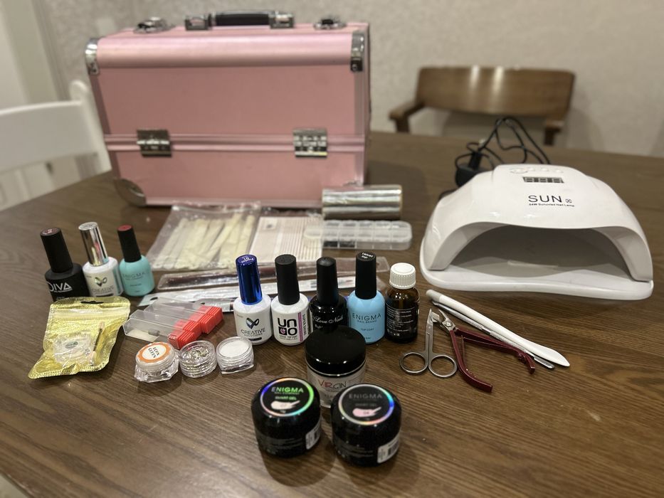 Продам все для маникюра