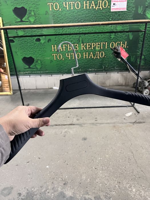 Продам вешалки плечики