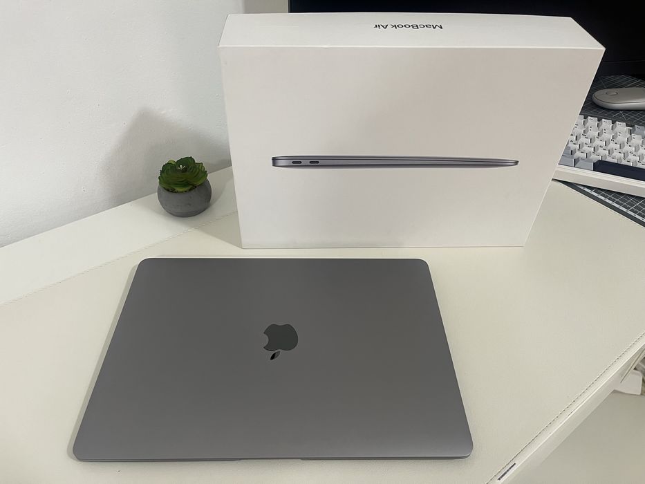 Macbook M1 Air 8/256