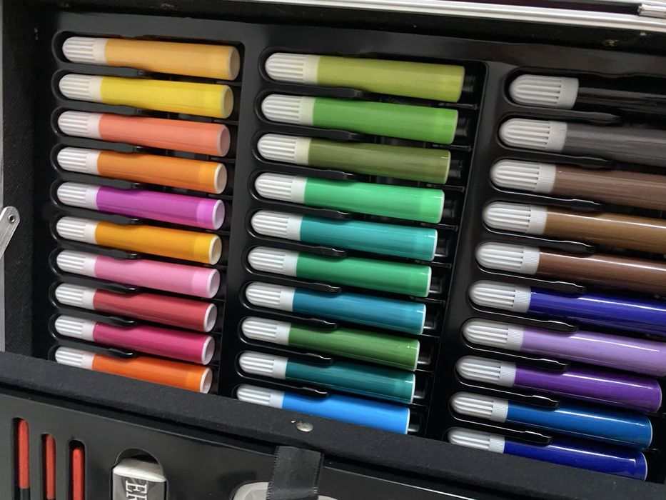 Комплект за рисуване в куфар с еднорог 145 части