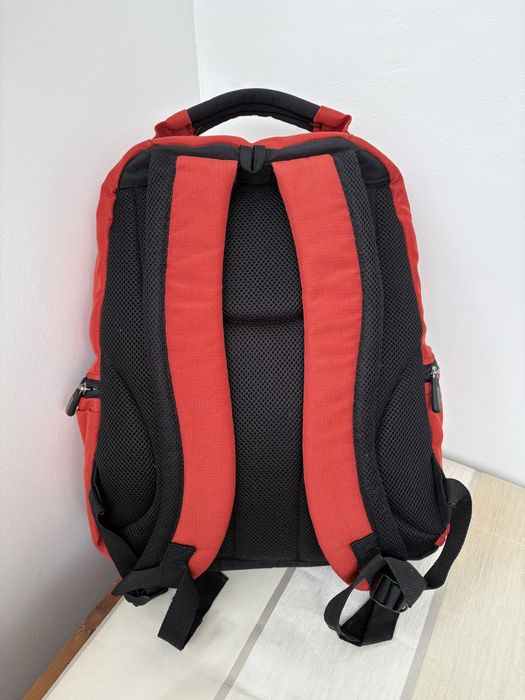 Голяма раница Samsonite с отделение за компютър