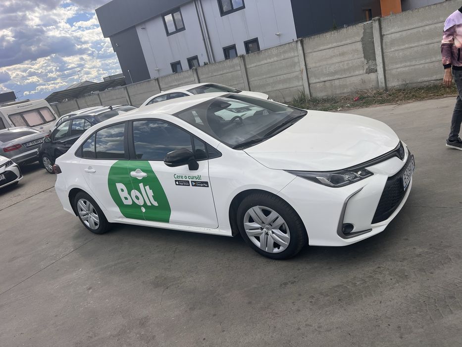 Inchiriere-Toyota 2026 Hybrid+GPL