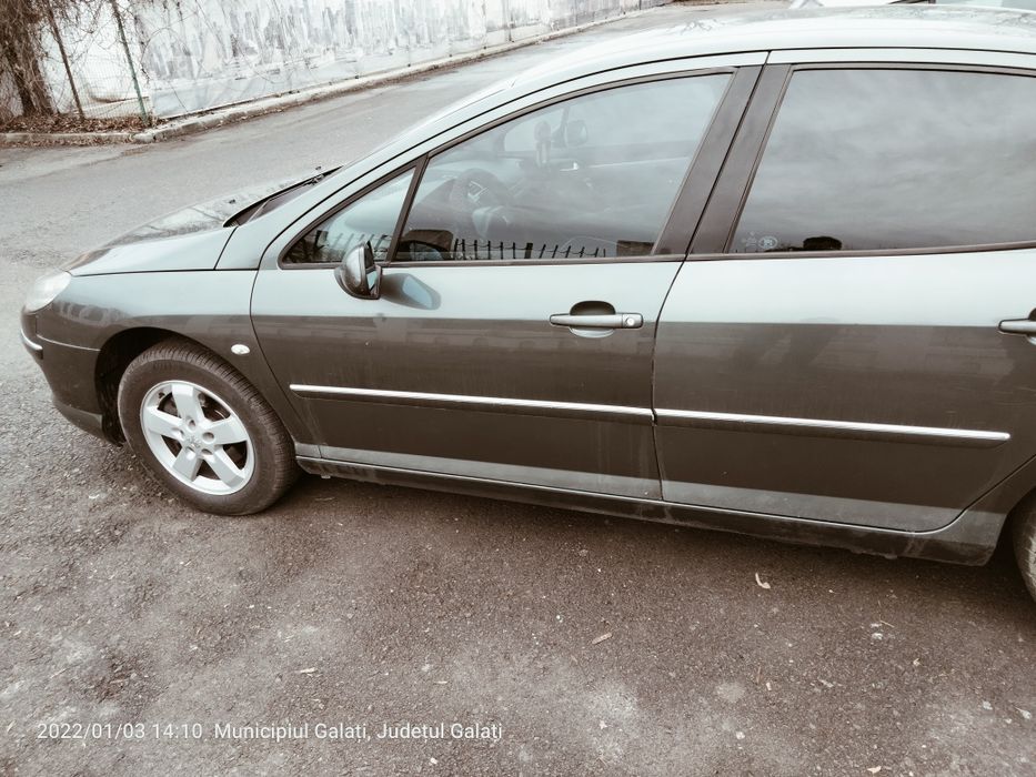 Vând Peugeot 407 berlină !
