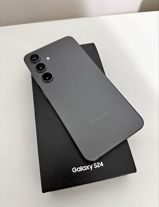 Samsung S24 / 256 GB Memorie / Liber De Retea / IMPECABIL