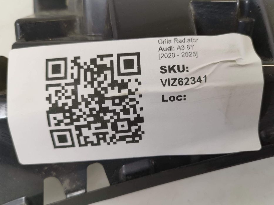 Решетка Радиатор Ауди А3 / Audi A3 8Y [ - ] С-Линия Оригинална В Добро