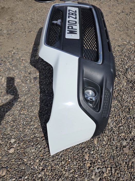 Bara fata Mitsubishi asx 2010