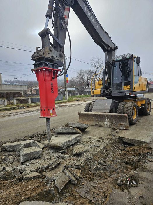 demolari case galati,garaje sapat cu buldoexcavator excavator si bascu
