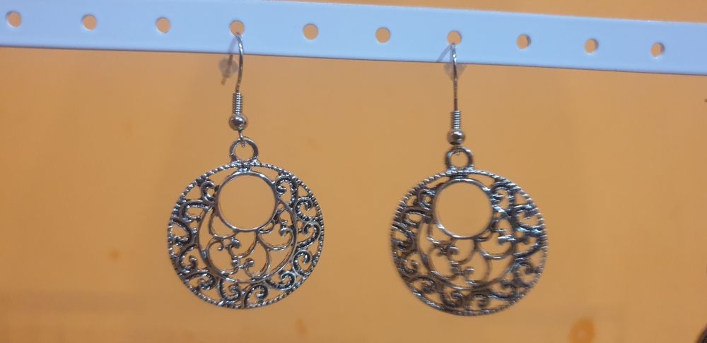 Обеци от неръждаема стомана със сребърно покритие