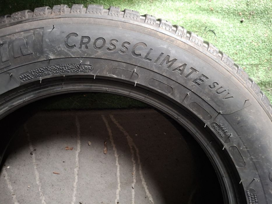 255 55 19 Michelin DOT 2021 all season NOI