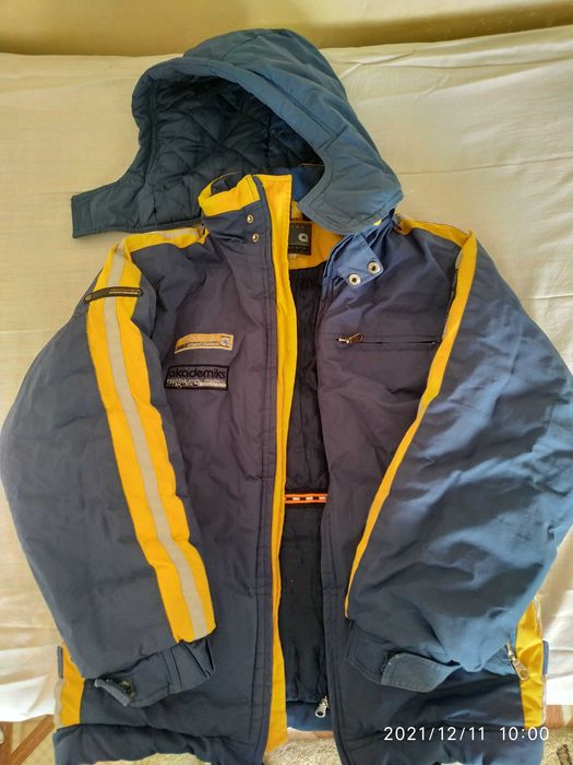 Продаются детские куртки