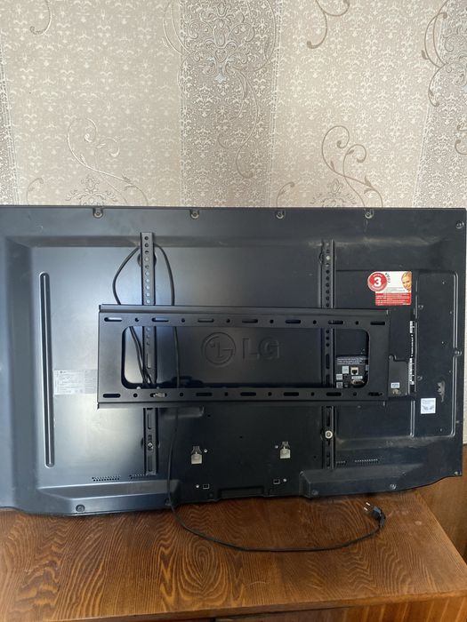 LG 47LM580T 47” Full HD