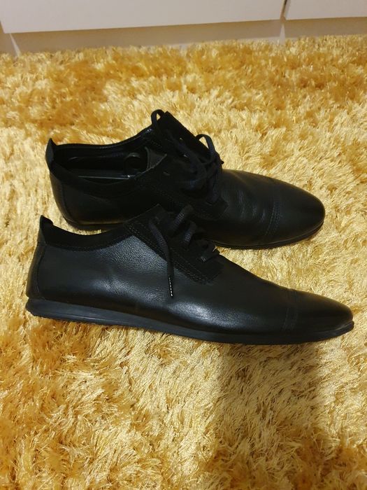Pantofi din piele marime 42
